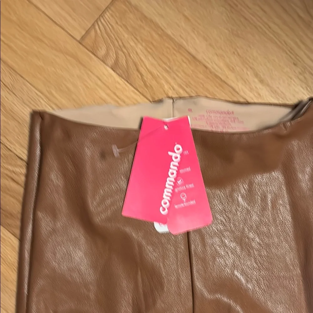 Commando Flared Leggings in Rich Brown - Picture 4 of 7